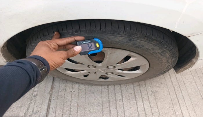 2012 Hyundai i10 MAGNA 1.2, Petrol, Manual, 77,010 km, tyre