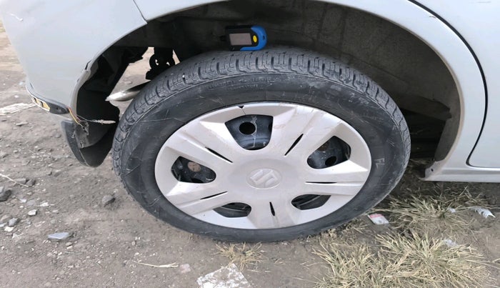2014 Maruti Wagon R 1.0 VXI, Petrol, Manual, 62,006 km, tyre