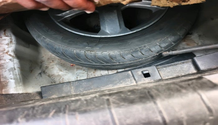 2011 Honda City 1.5L I-VTEC V MT, Petrol, Manual, 82,000 km, tyre