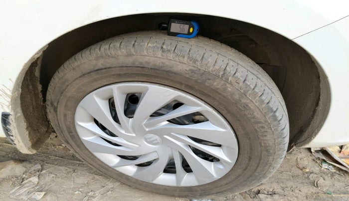 2025 Maruti Ertiga VXI CNG, Petrol, Manual, 13,284 km, tyre
