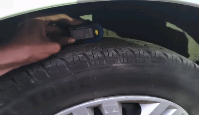 2020 Maruti Dzire VXI, Petrol, Manual, 75,598 km, tyre