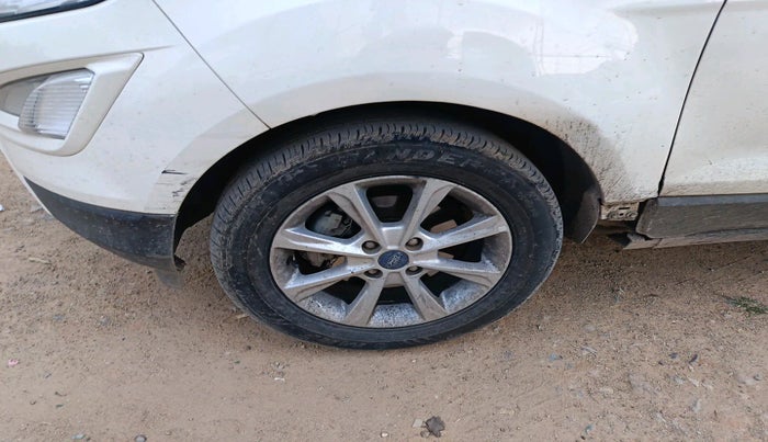 2018 Ford Ecosport TITANIUM 1.5L PETROL, Petrol, Manual, 1,30,620 km, tyre