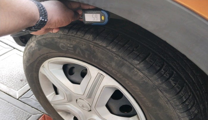 2019 Tata NEXON XMA PETROL, Petrol, Automatic, 75,721 km, tyre