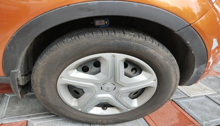 2019 Tata NEXON XMA PETROL, Petrol, Automatic, 75,721 km, tyre