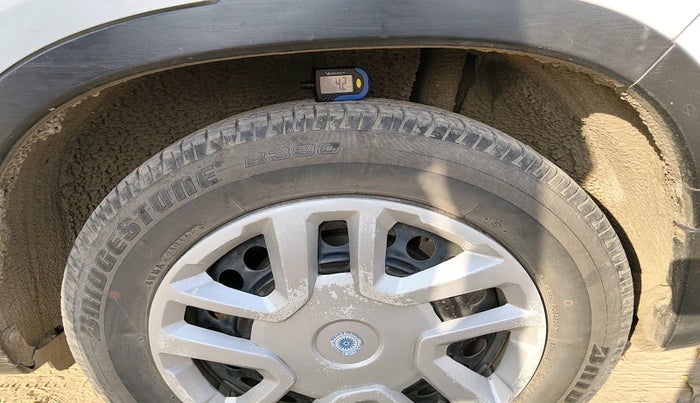 2019 Maruti Vitara Brezza VDI, Diesel, Manual, 1,54,791 km, tyre