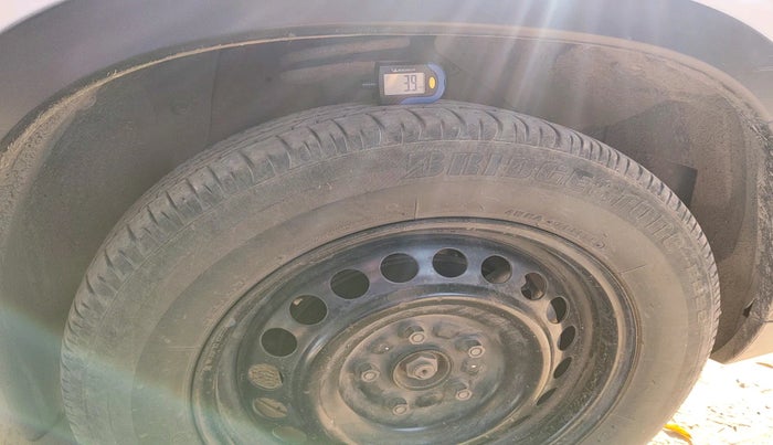 2019 Maruti Vitara Brezza VDI, Diesel, Manual, 1,54,791 km, tyre