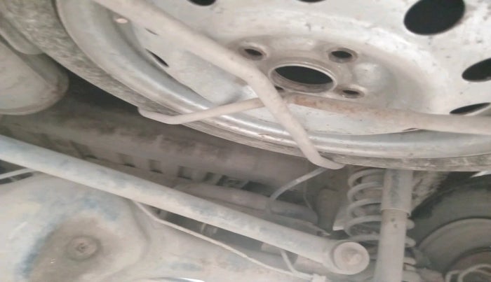 2011 Maruti Eeco 5 STR, Petrol, Manual, 2,22,277 km, tyre