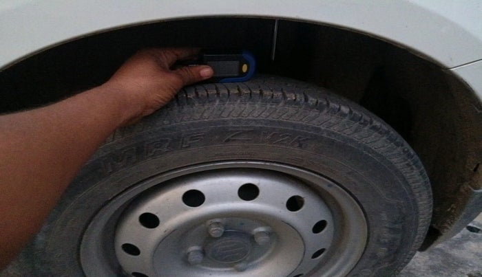 2016 Maruti Swift LXI (O), Petrol, Manual, 13,206 km, tyre