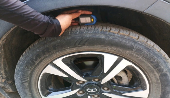 2022 Tata NEXON EV XZ PLUS LUX, Electric, Automatic, 26,505 km, tyre