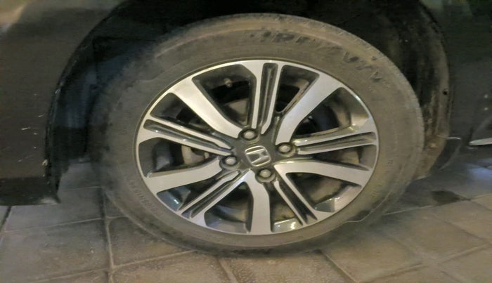 2021 Honda Amaze 1.2L I-VTEC VX CVT, Petrol, Automatic, 59,198 km, tyre