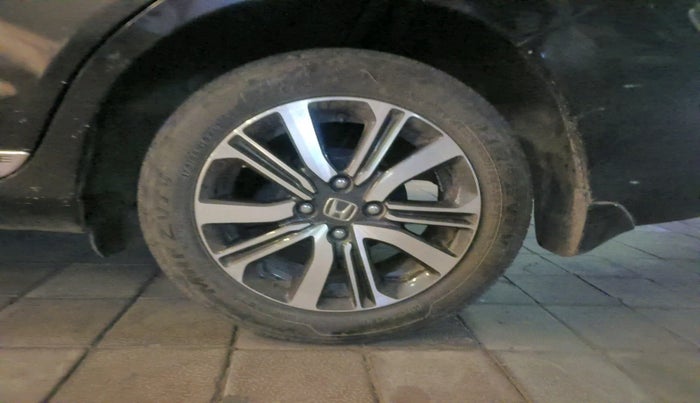 2021 Honda Amaze 1.2L I-VTEC VX CVT, Petrol, Automatic, 59,198 km, tyre