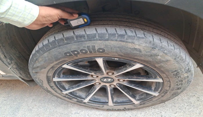 2022 Hyundai VENUE SX 1.2 PETROL, Petrol, Manual, 32,474 km, tyre
