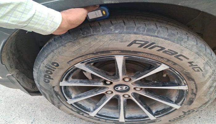 2022 Hyundai VENUE SX 1.2 PETROL, Petrol, Manual, 32,474 km, tyre