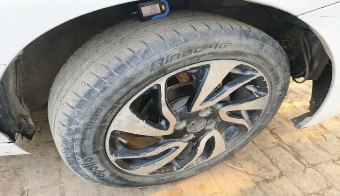2021 Maruti Baleno ZETA PETROL 1.2, Petrol, Manual, 1,00,206 km, tyre