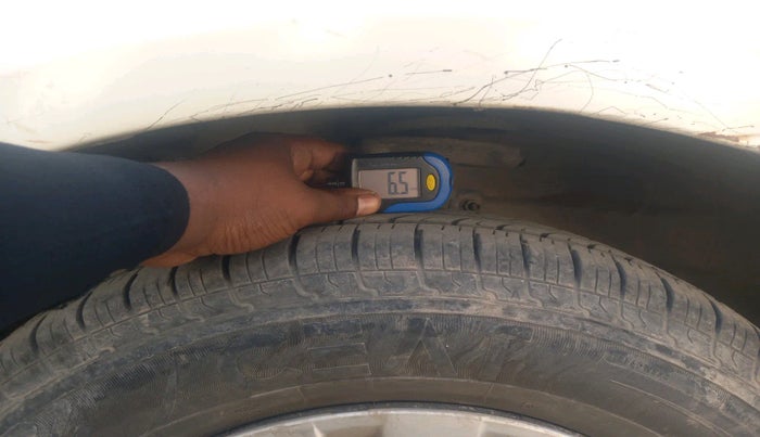 2013 Maruti Swift Dzire VXI, Petrol, Manual, 80,307 km, tyre