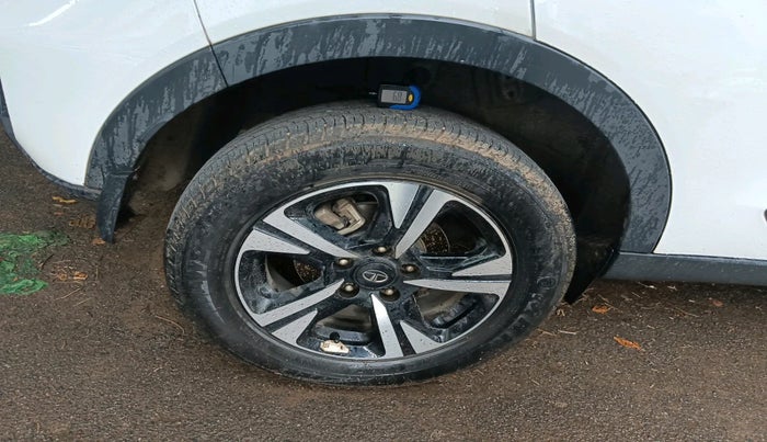 2023 Tata NEXON EV XZ PLUS LUX, Electric, Automatic, 24,850 km, tyre