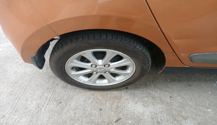 2015 Hyundai Grand i10 ASTA AT 1.2 KAPPA VTVT, Petrol, Automatic, 47,442 km, tyre