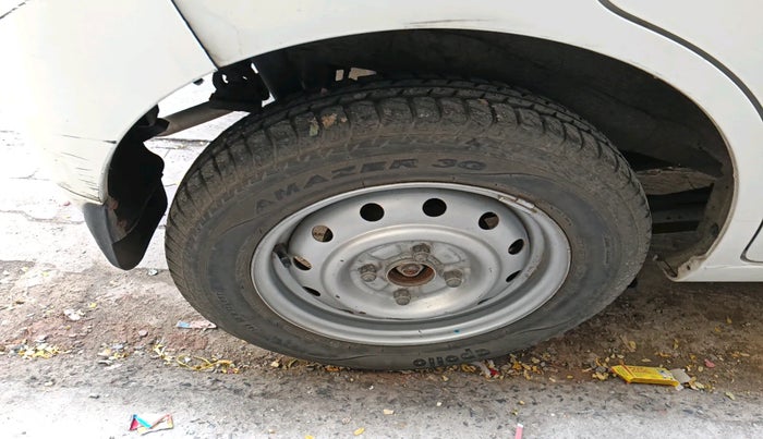 2013 Maruti Wagon R 1.0 LXI, Petrol, Manual, 14,581 km, tyre