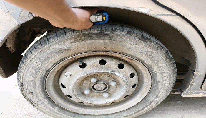 2012 Maruti Wagon R 1.0 LXI, Petrol, Manual, 1,08,205 km, tyre