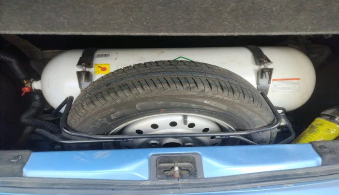 2022 Maruti New Wagon-R LXI CNG 1.0, Petrol, Manual, 34,606 km, tyre