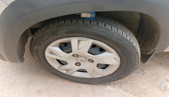 2020 Renault Kwid RXL, Petrol, Manual, 32,718 km, tyre