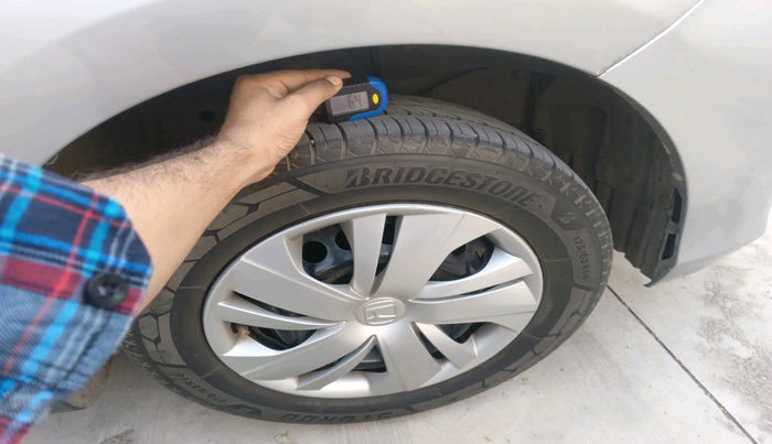 2019 Honda Amaze 1.2L I-VTEC S, Petrol, Manual, 82,365 km, tyre