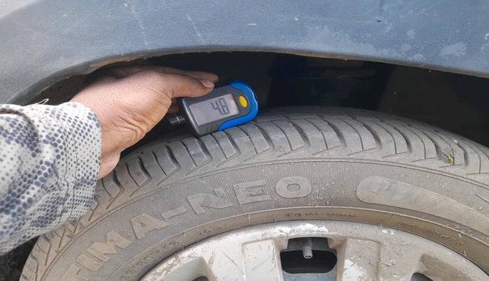 2015 Renault Kwid RXT 0.8, Petrol, Manual, 38,436 km, tyre