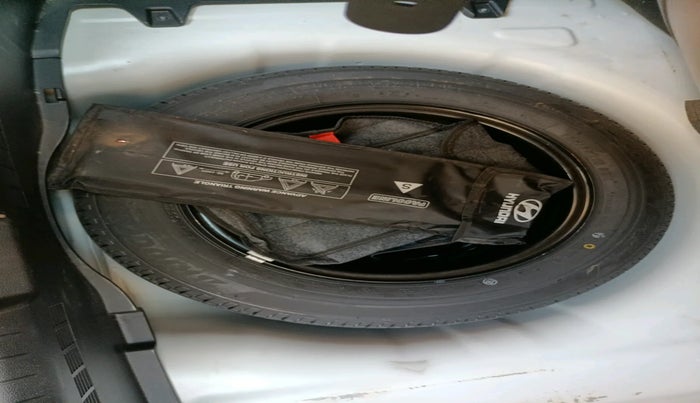 2021 Hyundai NEW I20 ASTA (O) 1.2 MT, Petrol, Manual, 27,394 km, tyre