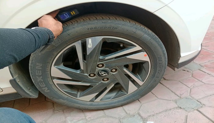 2021 Hyundai NEW I20 ASTA (O) 1.2 MT, Petrol, Manual, 27,394 km, tyre