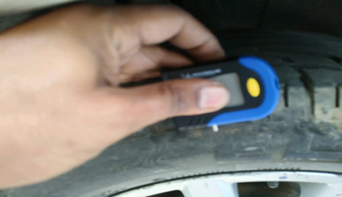 2010 Maruti SX4 ZXI, Petrol, Manual, 91,190 km, tyre