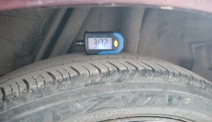 2015 Honda Jazz 1.5L I-DTEC SV, Diesel, Manual, 1,82,391 km, tyre