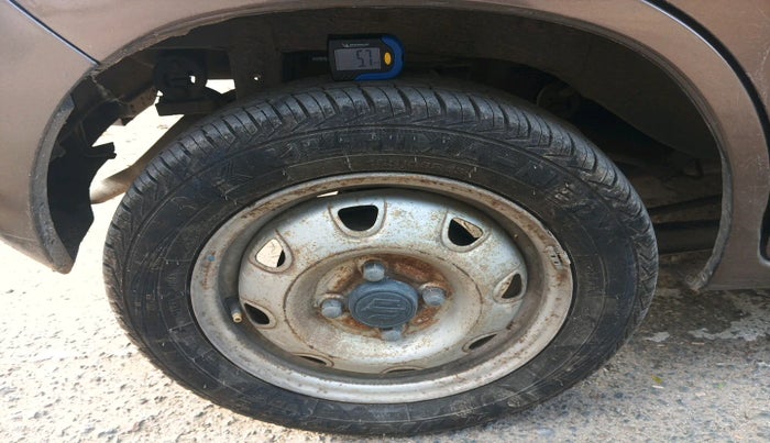 2011 Maruti Zen Estilo LXI, Petrol, Manual, 29,496 km, tyre