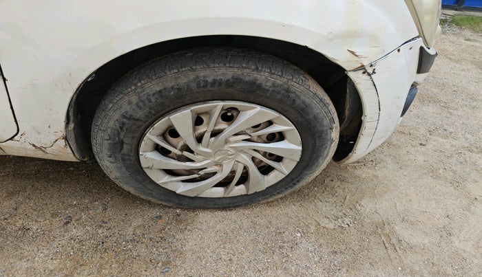 2016 Maruti Ritz LDI, Diesel, Manual, 90,698 km, tyre