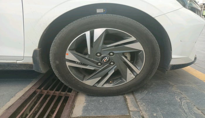 2022 Hyundai NEW I20 ASTA (O) 1.0 TURBO GDI DCT, Petrol, Automatic, 52,092 km, tyre