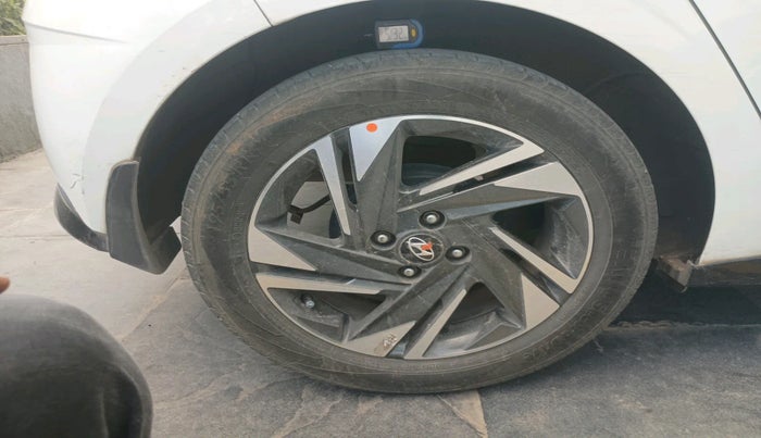 2022 Hyundai NEW I20 ASTA (O) 1.0 TURBO GDI DCT, Petrol, Automatic, 52,092 km, tyre