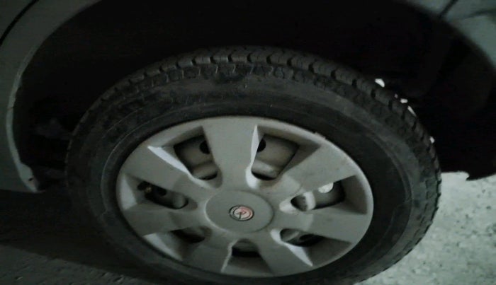 2014 Maruti Wagon R 1.0 LXI CNG, Petrol, Manual, 71,036 km, tyre