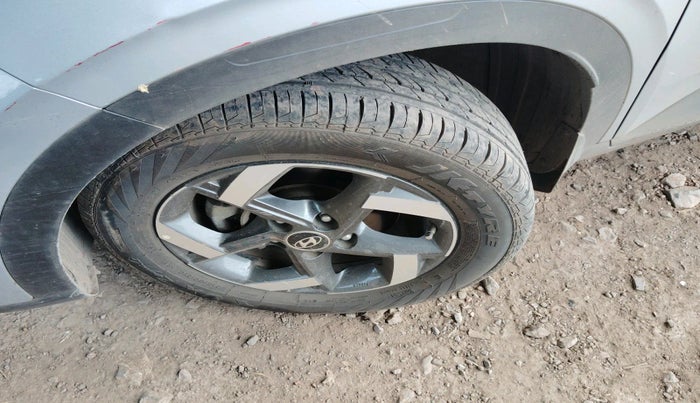 2020 Hyundai VENUE SX 1.0 (O) TURBO, Petrol, Manual, 50,747 km, tyre