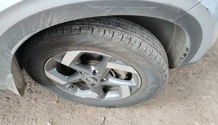 2020 Hyundai VENUE SX 1.0 (O) TURBO, Petrol, Manual, 50,747 km, tyre
