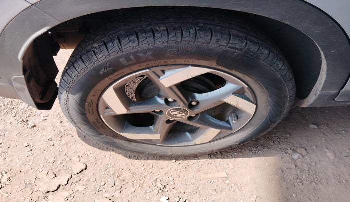 2020 Hyundai VENUE SX 1.0 (O) TURBO, Petrol, Manual, 50,747 km, tyre