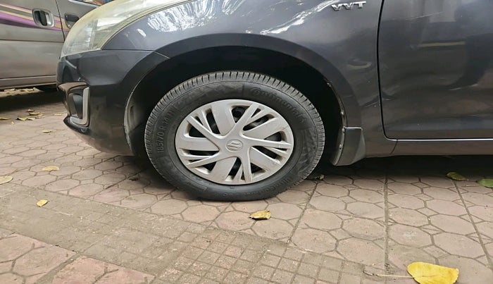 2015 Maruti Swift VXI, Petrol, Manual, 28,899 km, tyre