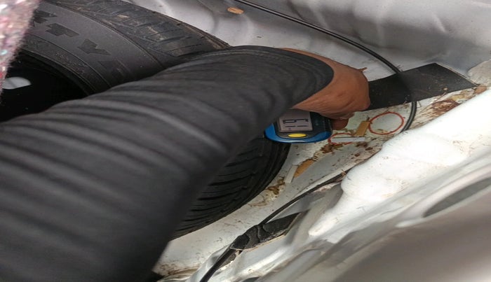 2019 Renault Kwid RXT 1.0 AMT (O), Petrol, Automatic, 21,189 km, tyre