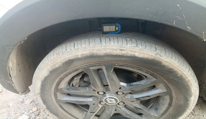 2022 Renault TRIBER RXZ, Petrol, Manual, 24,164 km, tyre