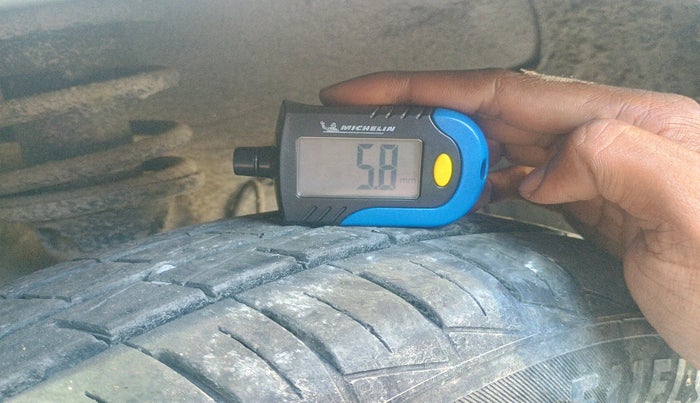 2019 Maruti Alto LXI, Petrol, Manual, 2,136 km, tyre