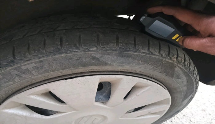 2016 Maruti Wagon R 1.0 VXI, Petrol, Manual, 92,883 km, tyre