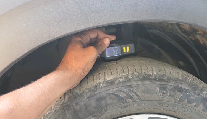 2022 Maruti XL6 ALPHA MT, Petrol, Manual, 62,651 km, tyre