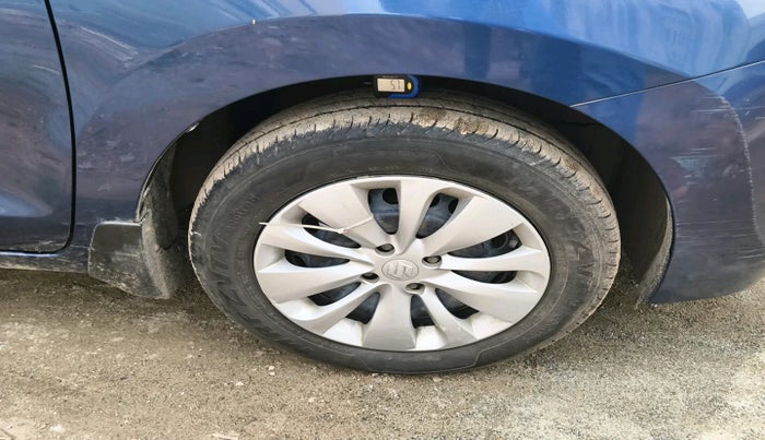 2018 Maruti Baleno DELTA PETROL 1.2, Petrol, Manual, 1,04,520 km, tyre