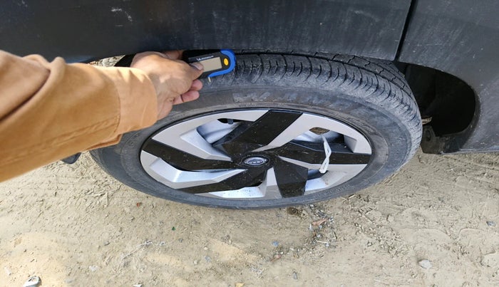 2022 Nissan MAGNITE XE, Petrol, Manual, 13,468 km, tyre