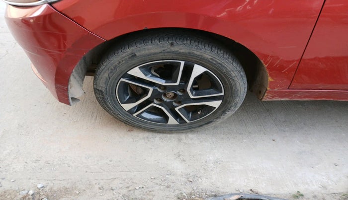 2018 Tata TIGOR XZA PETROL, Petrol, Automatic, 79,012 km, tyre