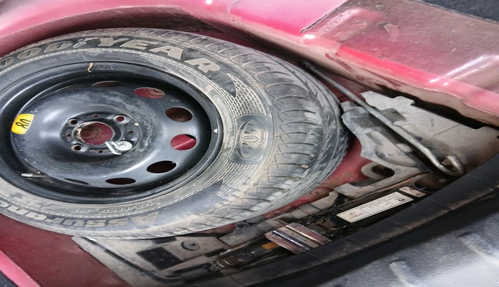 2018 Tata TIGOR XZA PETROL, Petrol, Automatic, 79,012 km, tyre