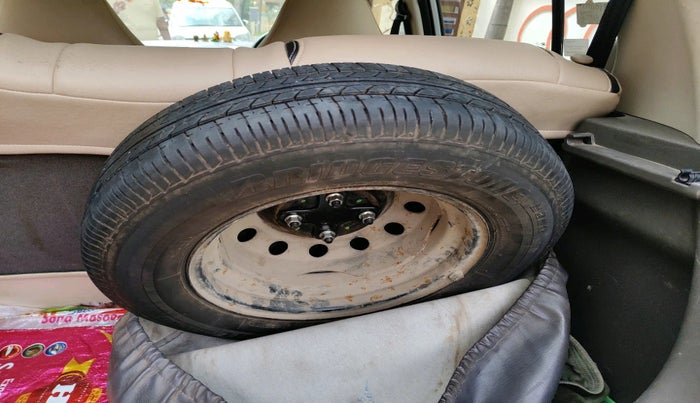 2012 Hyundai i10 MAGNA 1.1 LPG, Petrol, Manual, 46,983 km, tyre